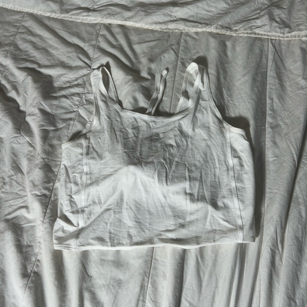 White Lululemon Size 2 Tie Crop Top